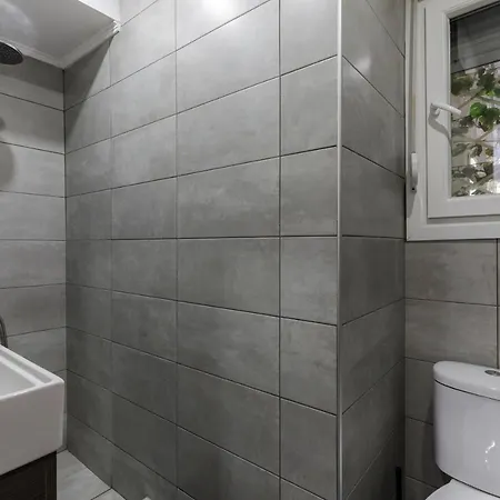 Stylish In City Center Apartment Thessaloniki